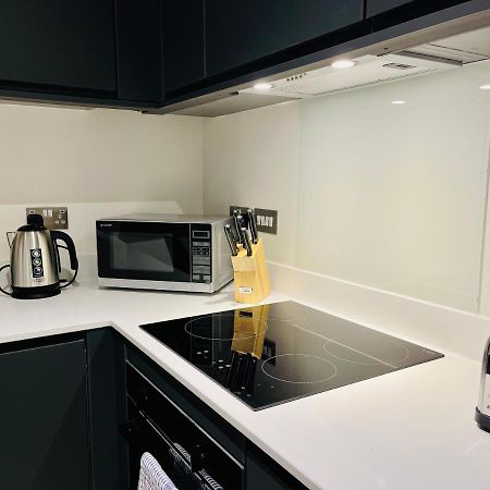 Stunning One Bedroom Apartment In Old Trafford Manchester Dış mekan fotoğraf