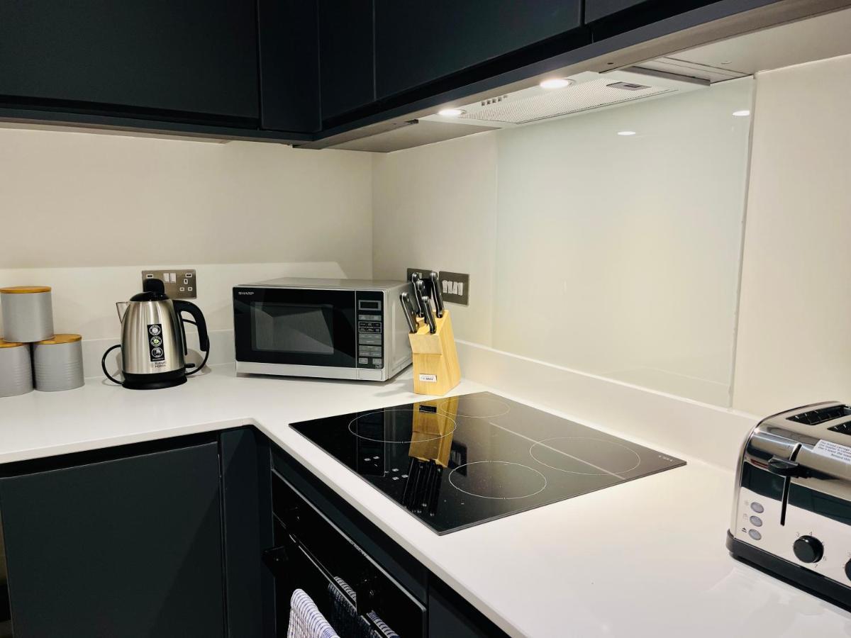 Stunning One Bedroom Apartment In Old Trafford Manchester Dış mekan fotoğraf